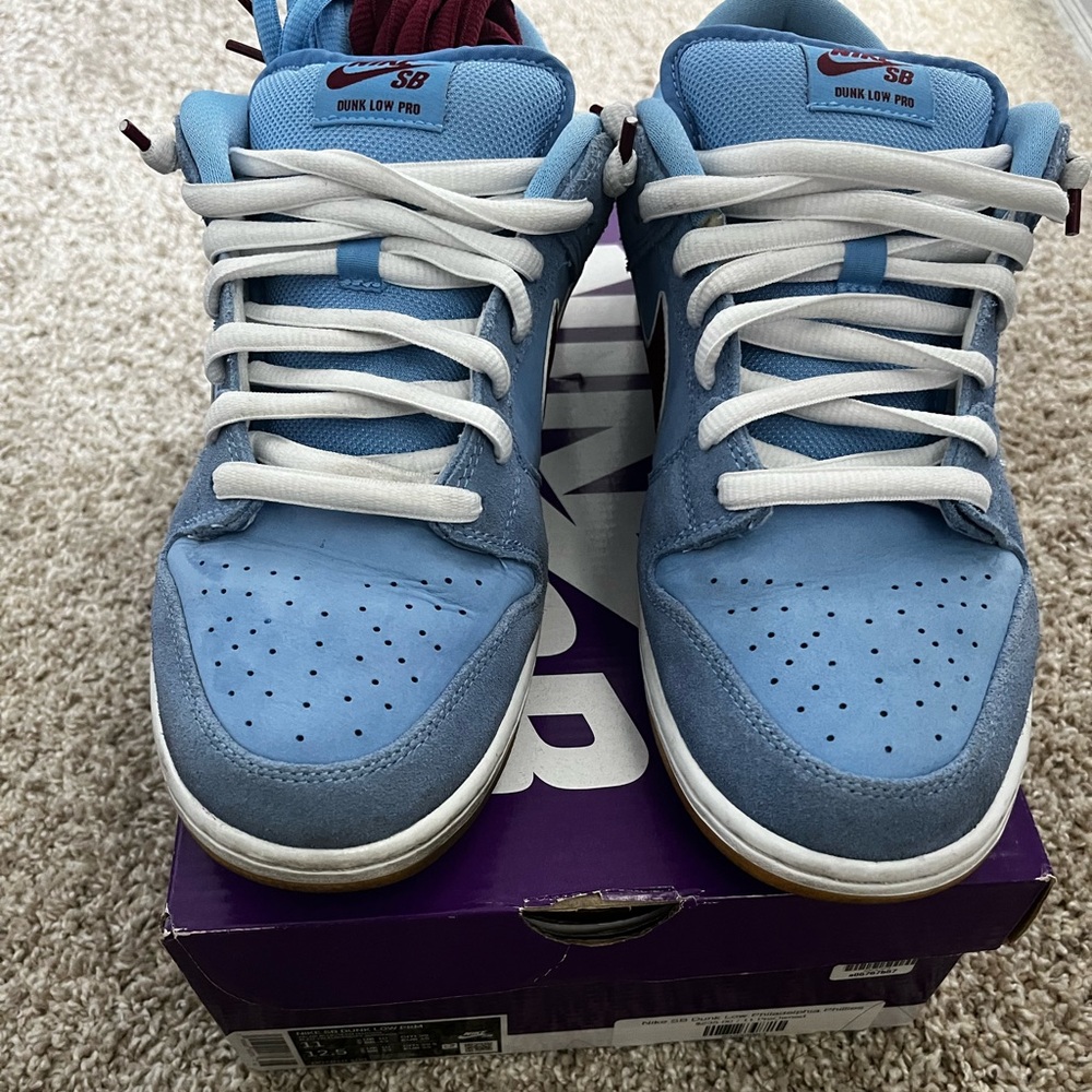 sb dunk low philadelphia phillies